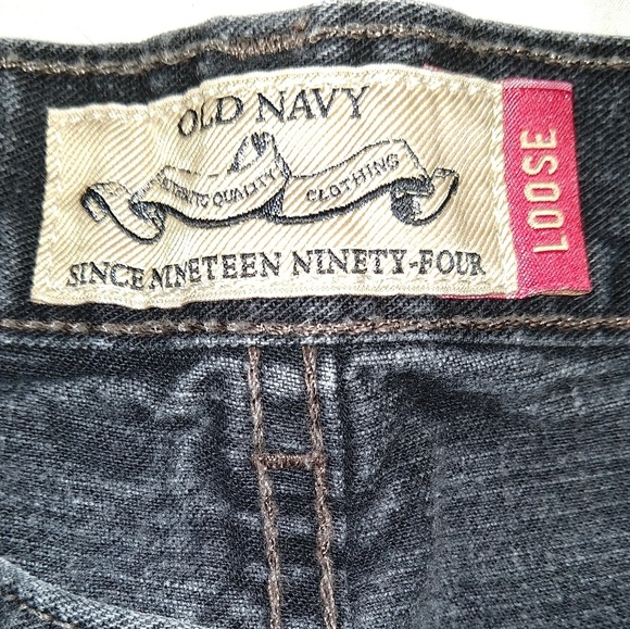 Old Navy Faded Black Loose Jeans - Picture 4 of 5